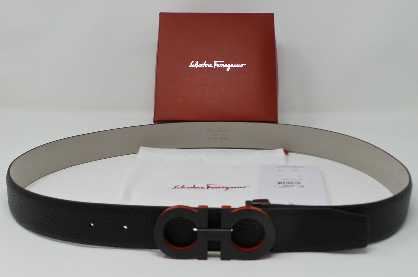 New Adjustable Gancini Belt Black Leather Unisex Black / Red Medium Buckle