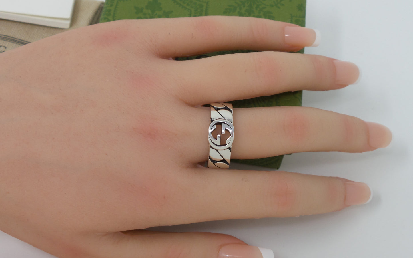 Unisex 925 Silver Ring with Interlocking G