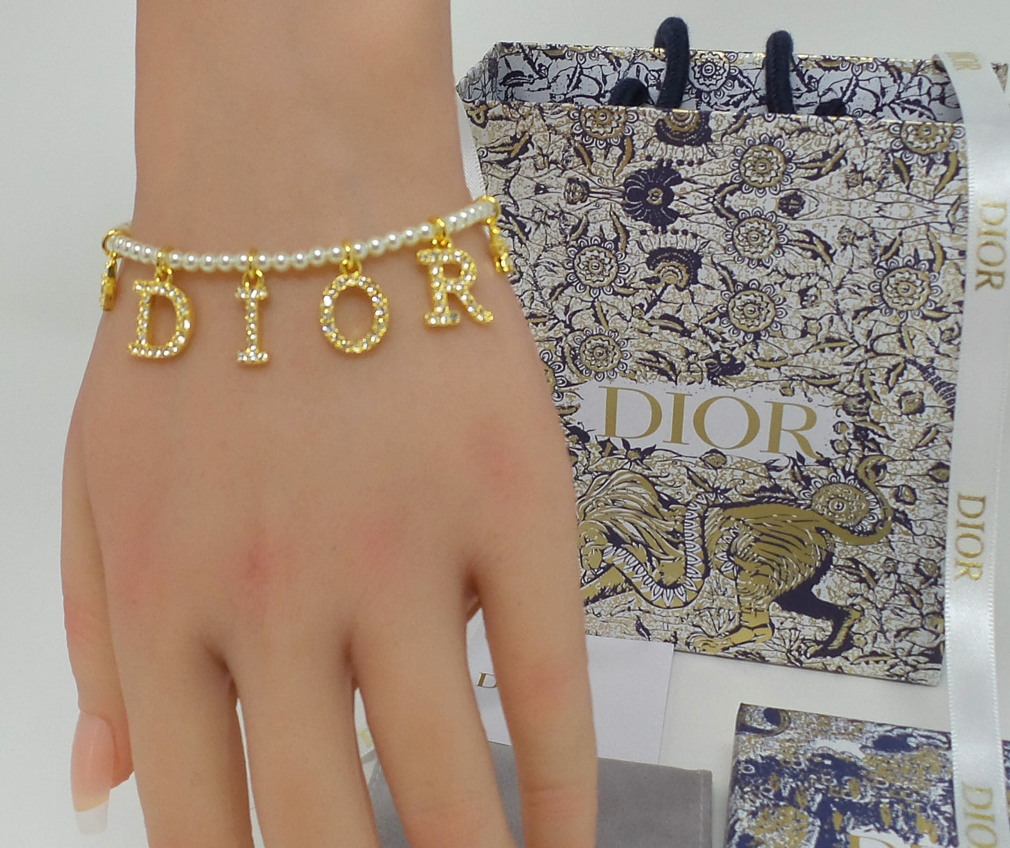 Dio(r)evolution Charm Bracelet With Mini Pearls
