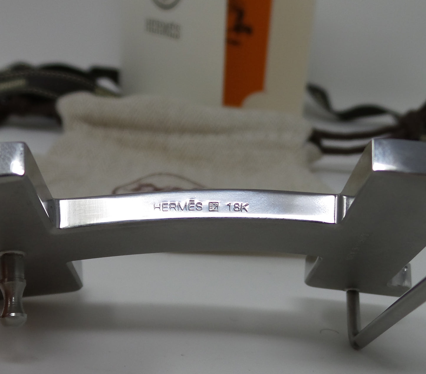 New Constance Silver H Buckle 38 MM Unisex