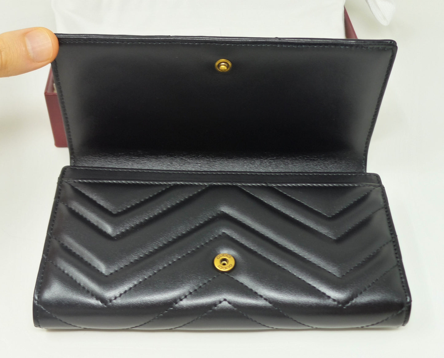 Black Leather Continental Wallet with Matte Brass Marmont G